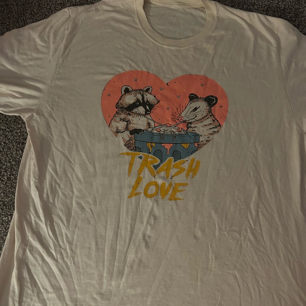 Trash Love Graphic T-Shirt
